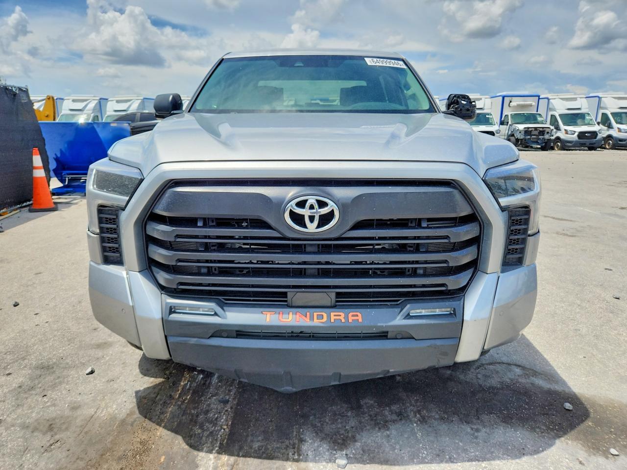 2024 Toyota Tundra Sr5 - Image 5