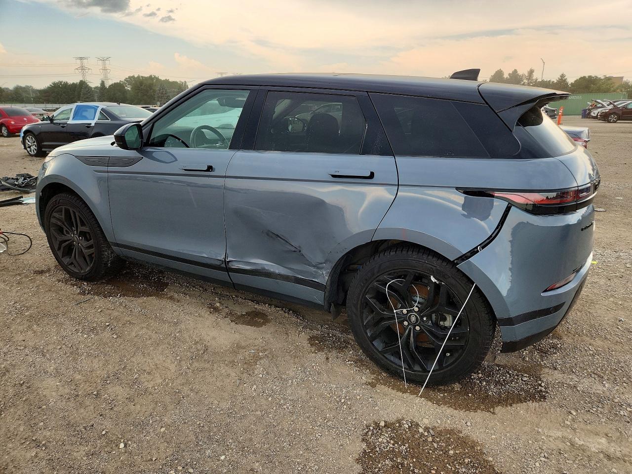 2022 Land Rover Range Rover Evoque Se - Image 2