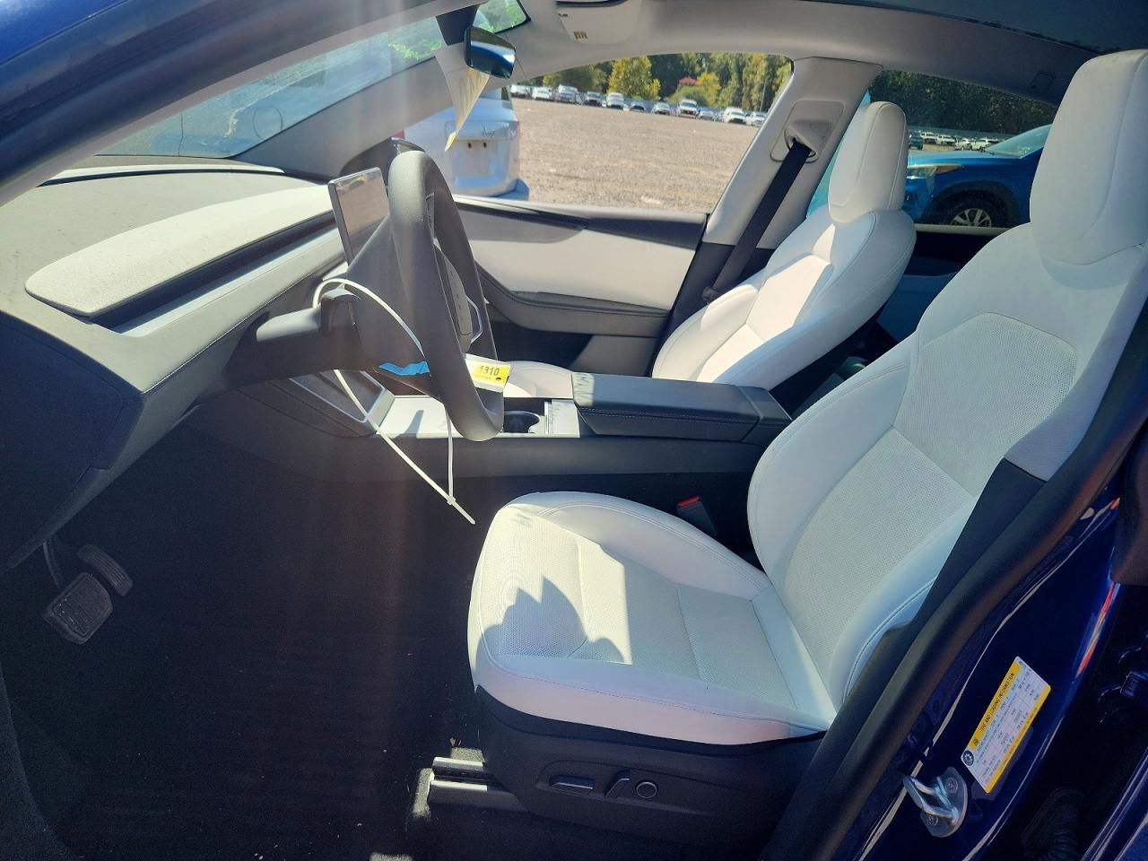 2026 Tesla Model Y - Image 7