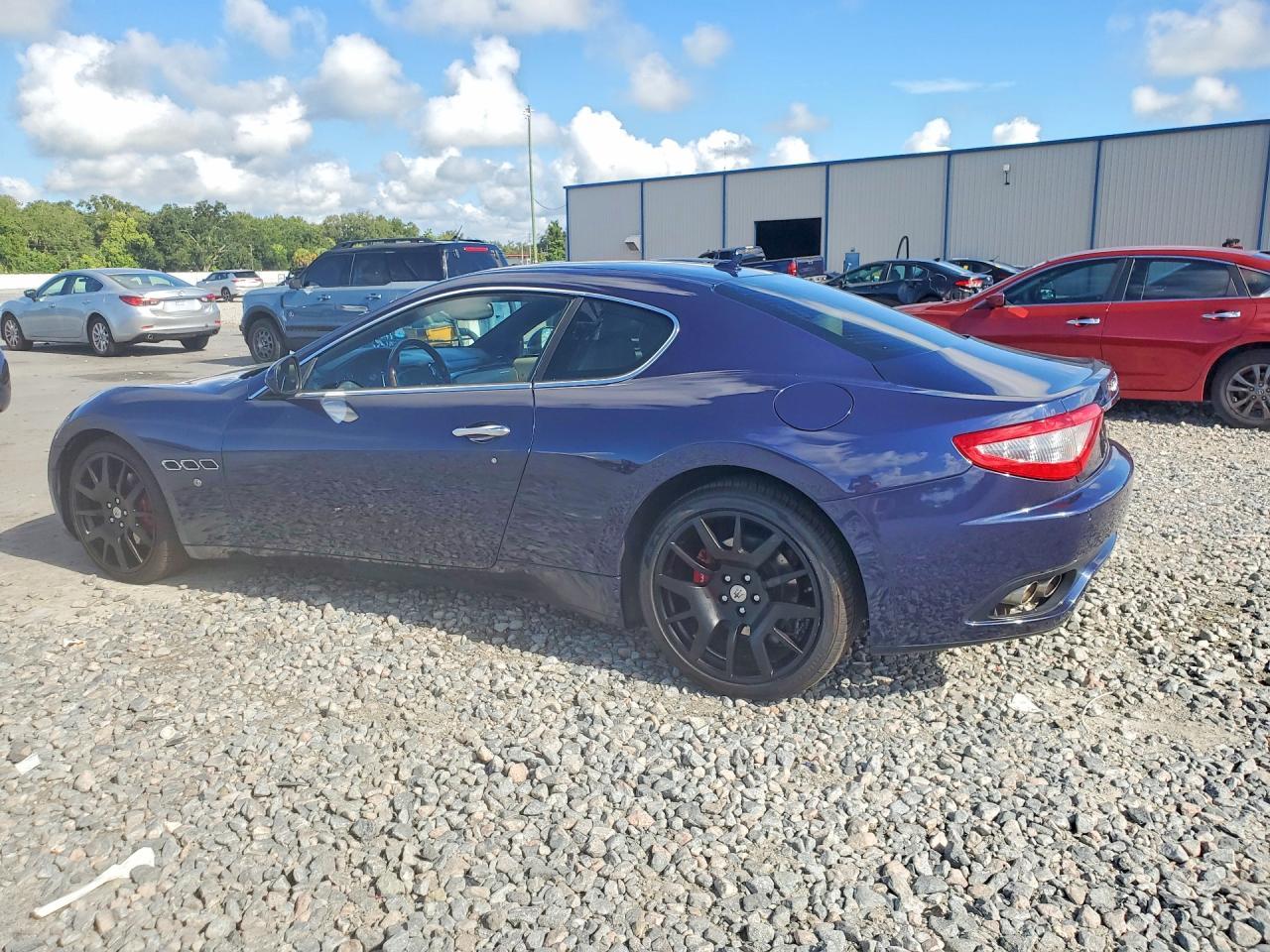 2010 Maserati Granturismo - Image 2