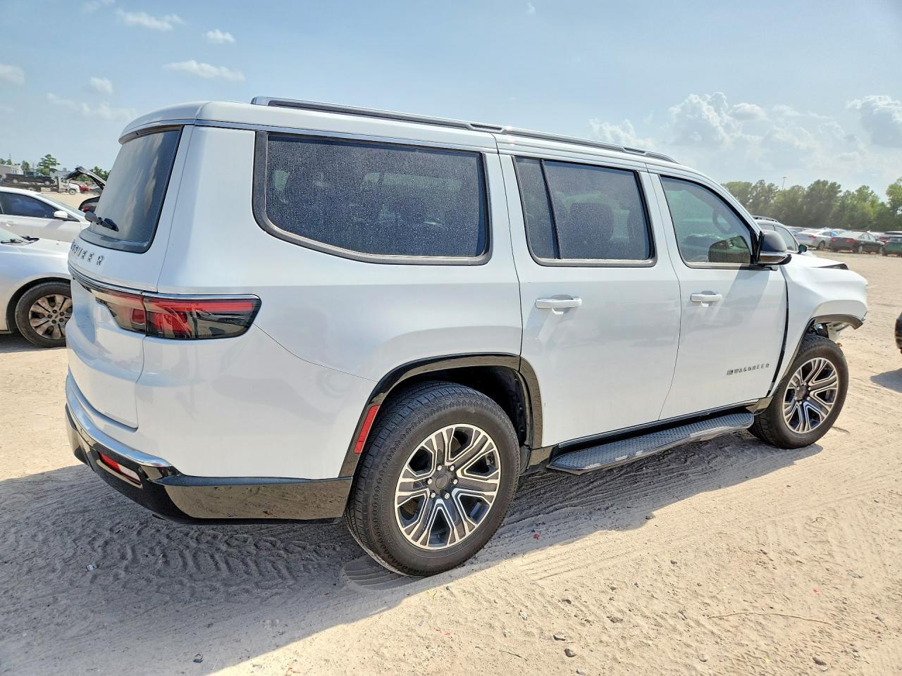 2023 Jeep Wagoneer Series I - Image 3