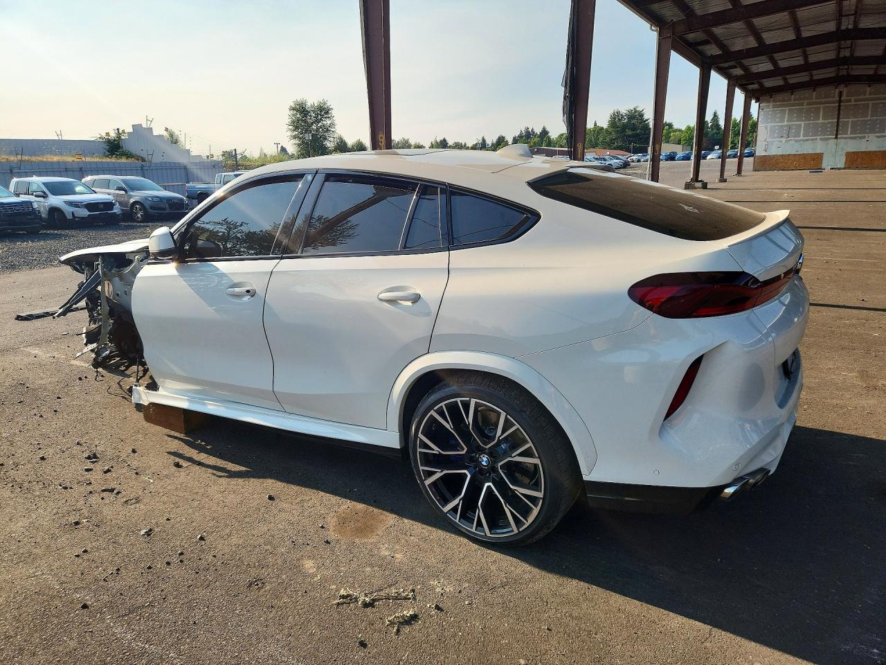 2021 BMW X6 M - Фото 2