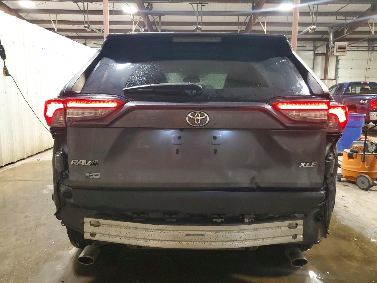 2021 Toyota Rav4 Xle - Фото 6