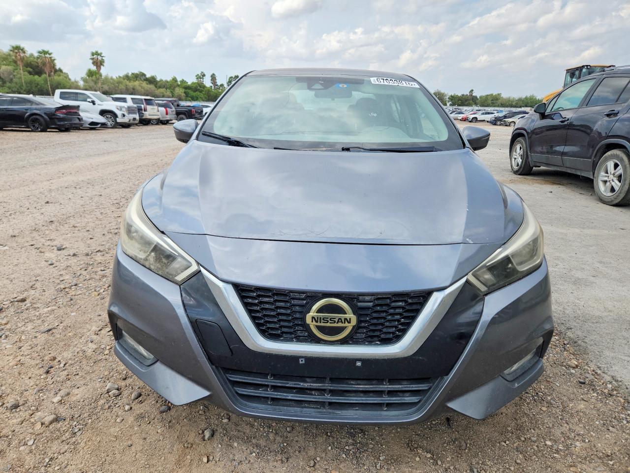 2020 Nissan Versa Sv - Image 5