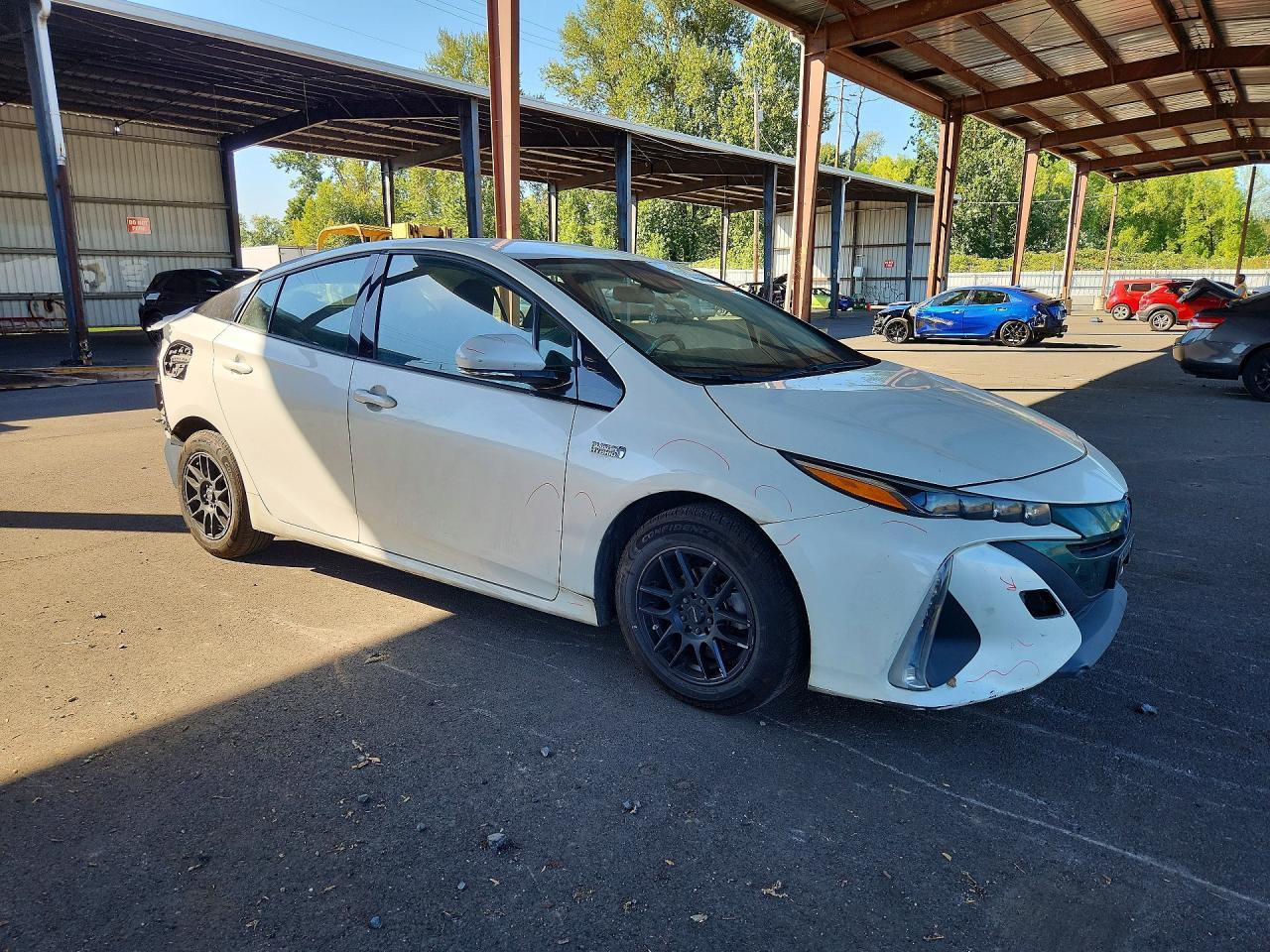 2017 Toyota Prius Prime Premium - Фото 4