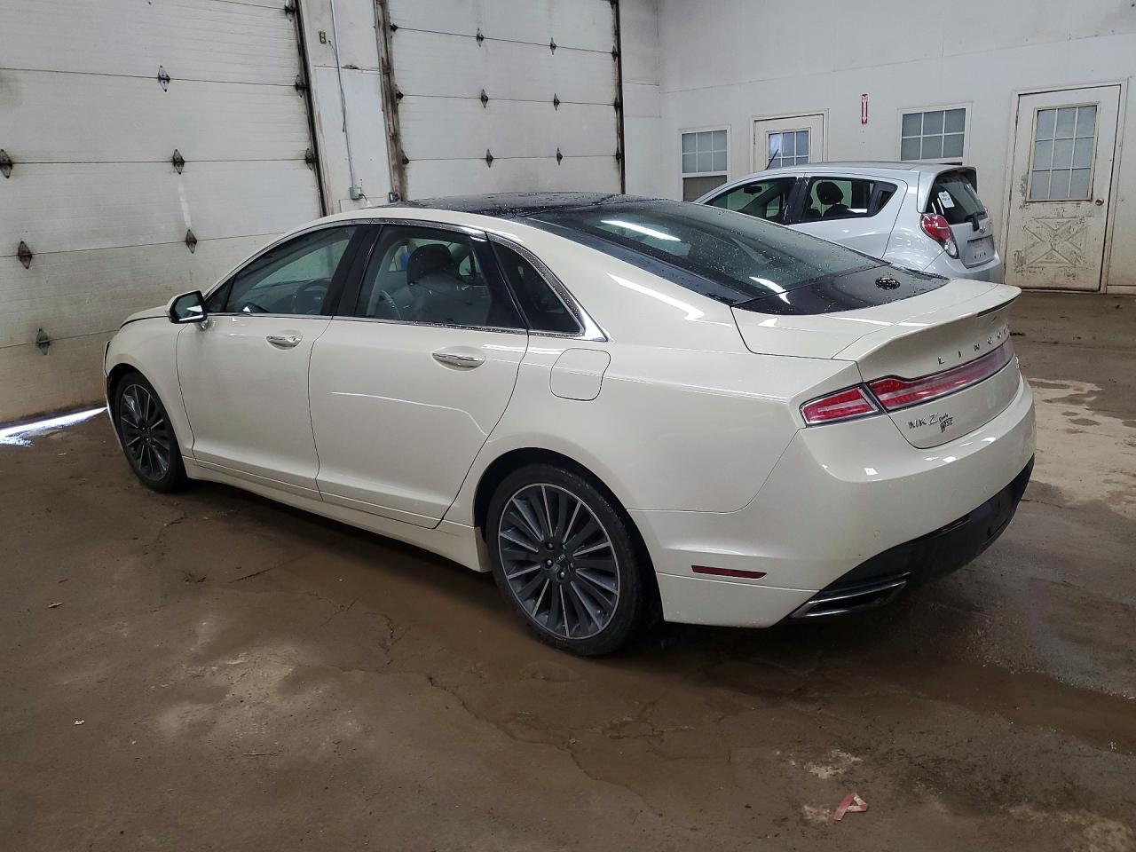 2016 Lincoln Mkz - Фото 2