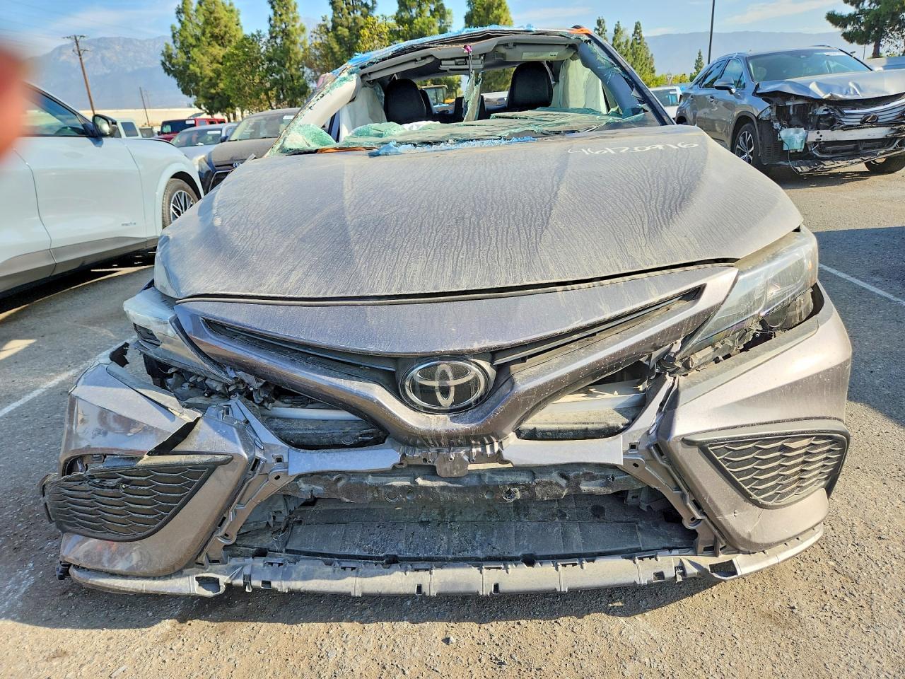 2021 Toyota Camry Se - Image 5