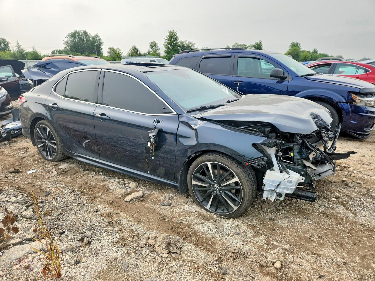 2020 Toyota Camry Xse - Фото 4