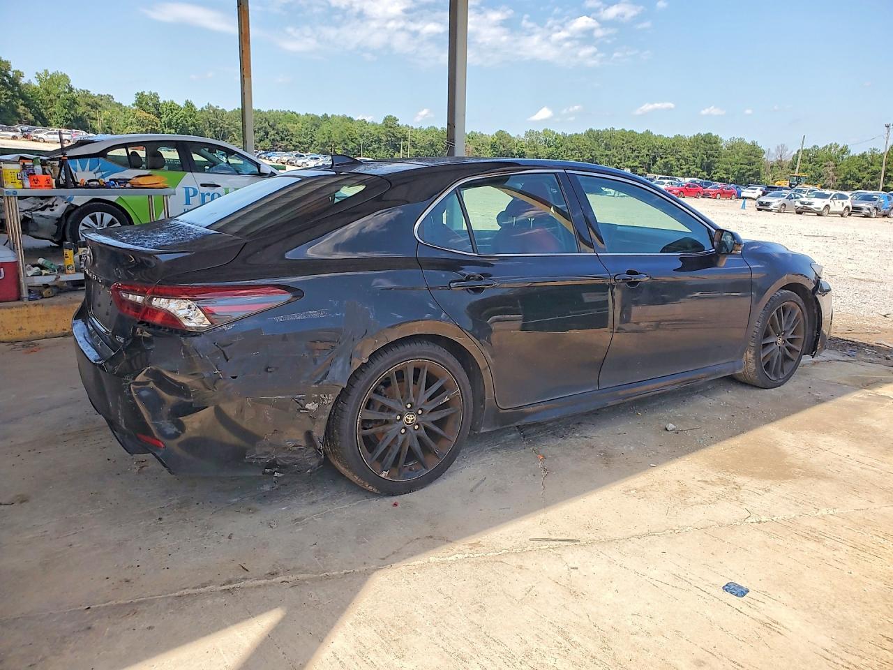 2022 Toyota Camry Xse - Фото 3