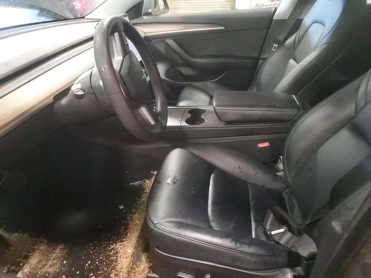 2022 Tesla Model 3 - Фото 7