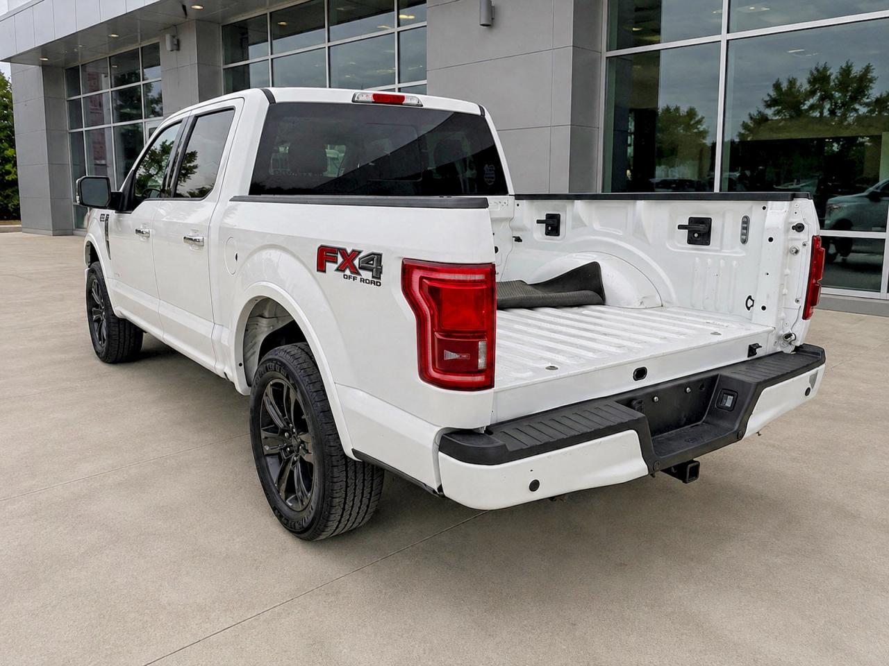 2017 Ford F150 Supercrew - Фото 3