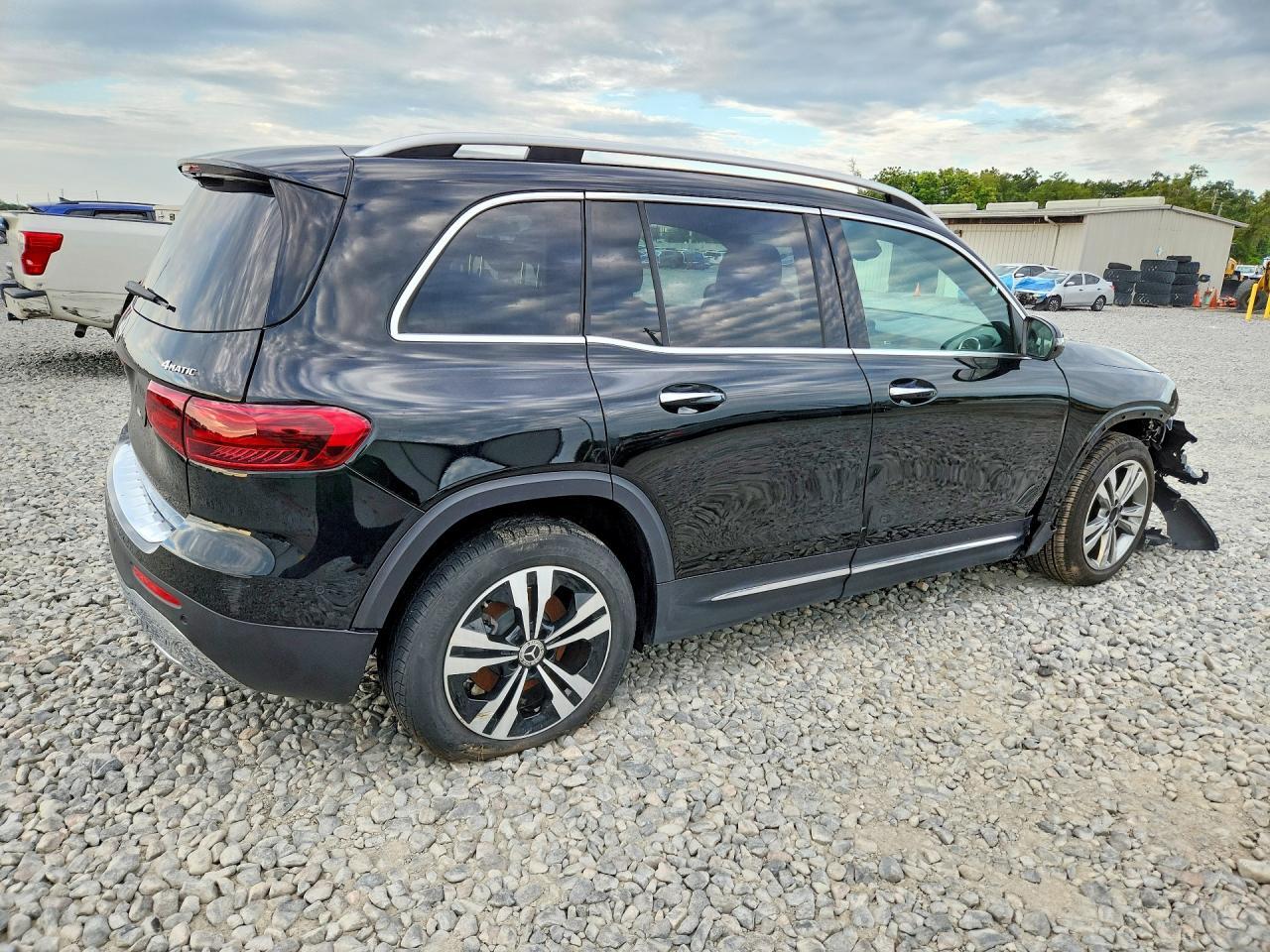 2026 Mercedes-Benz Glb 250 4Matic - Фото 3