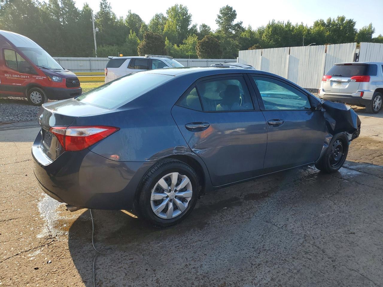 2014 Toyota Corolla Le - Фото 3