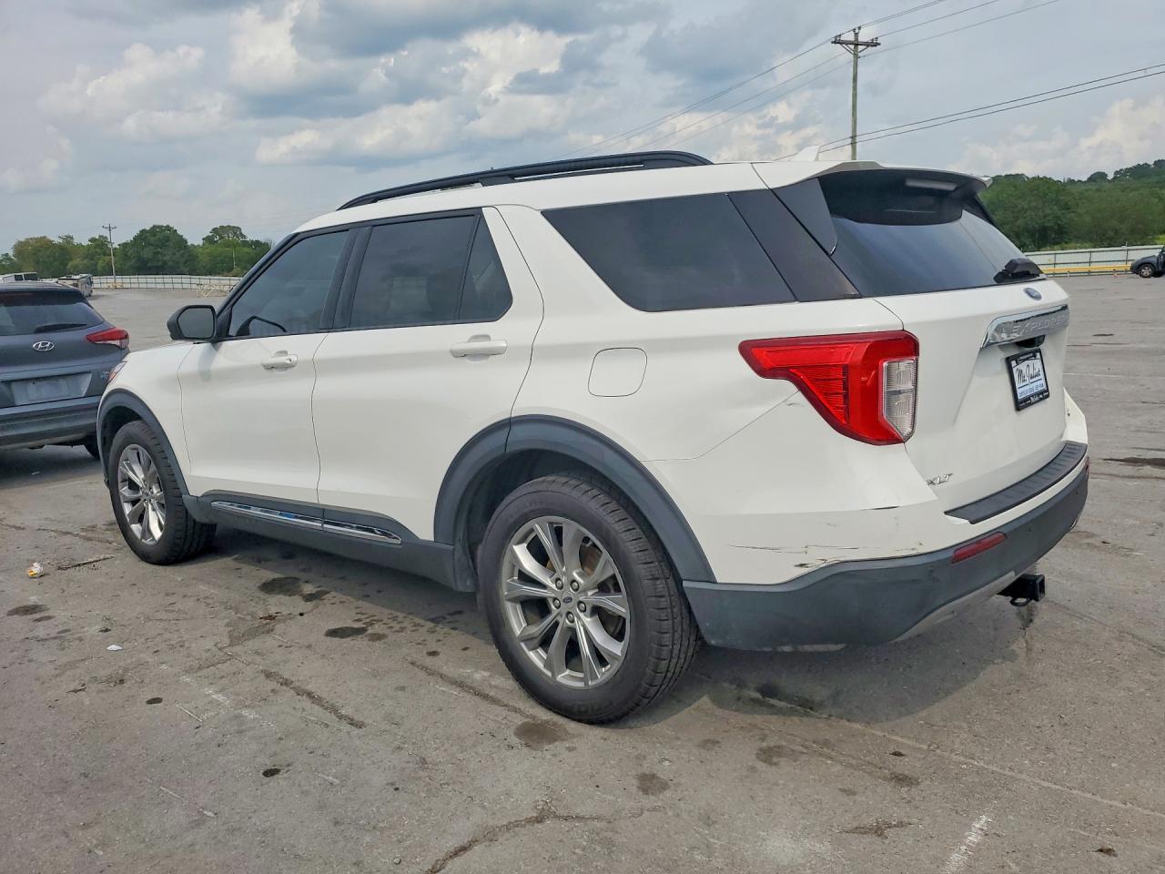 2020 Ford Explorer Xlt - Фото 2