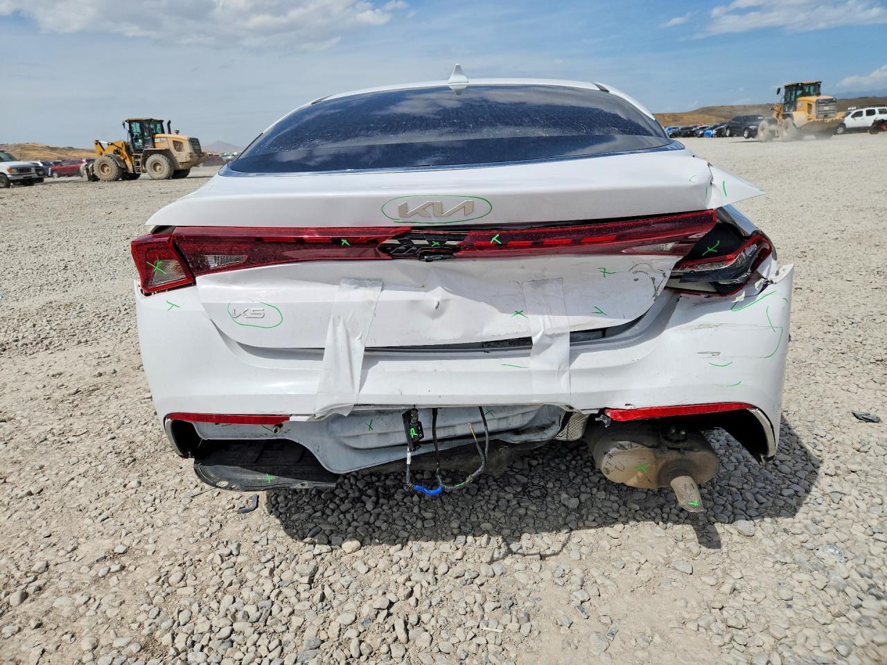 2023 Kia K5 - Image 6