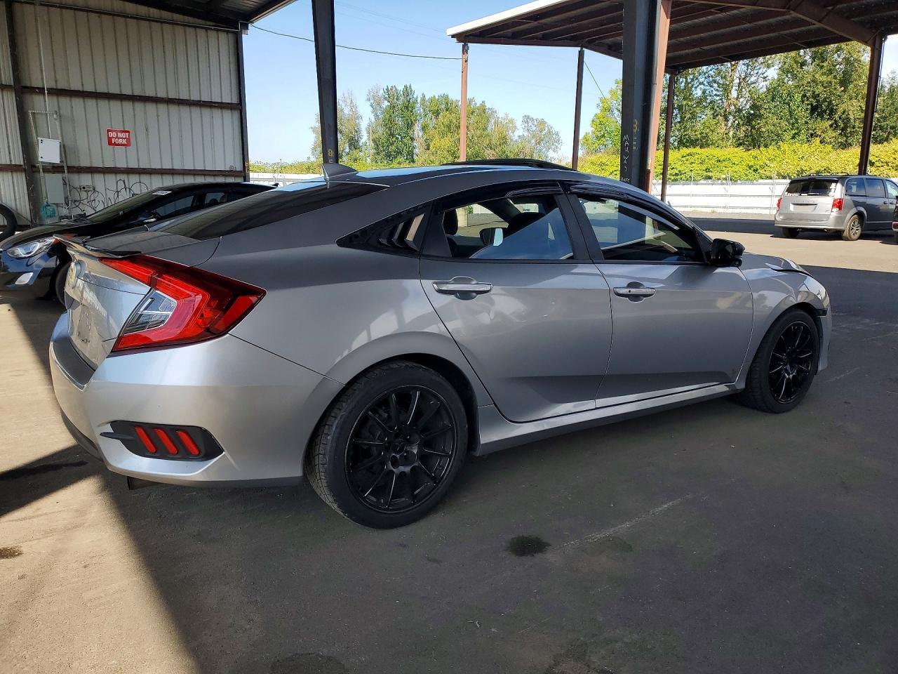 2018 Honda Civic Ex - Image 3