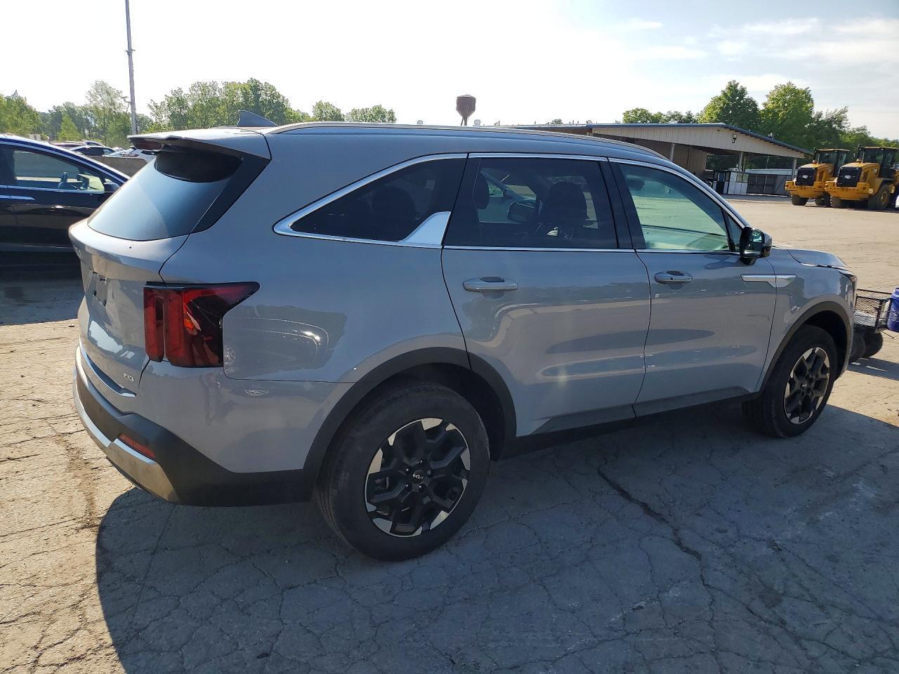 2024 Kia Sorento S - Фото 3