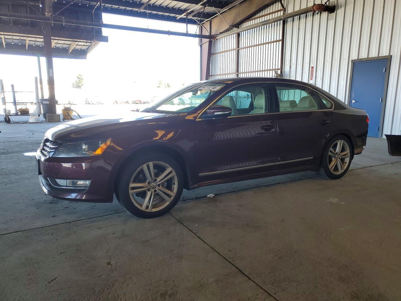 2012 Volkswagen Passat Sel