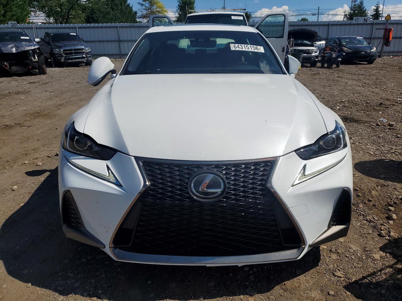 2017 Lexus Is 200T - Image 5