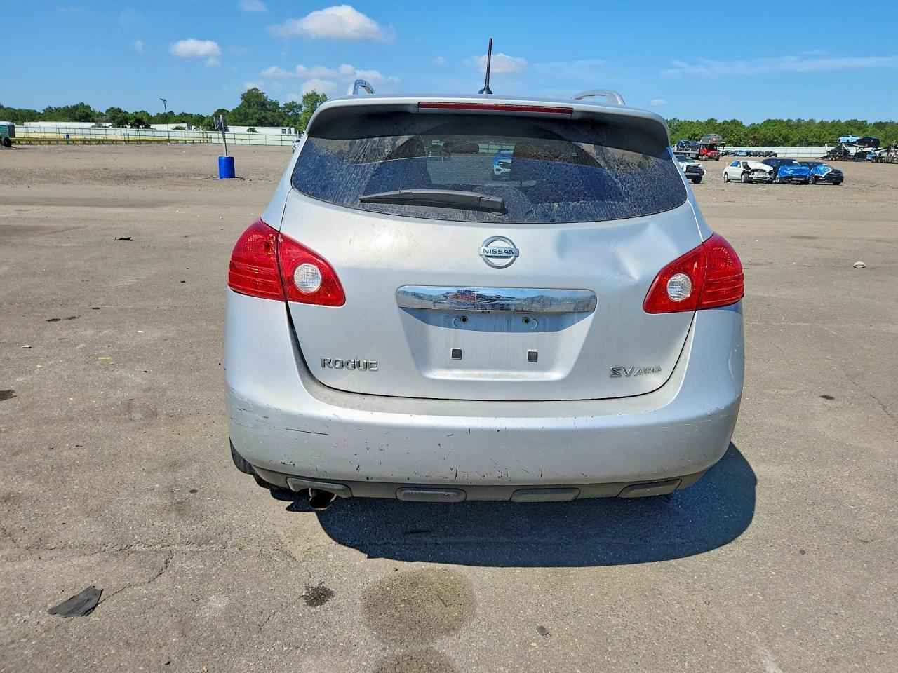 2013 Nissan Rogue S - Image 6