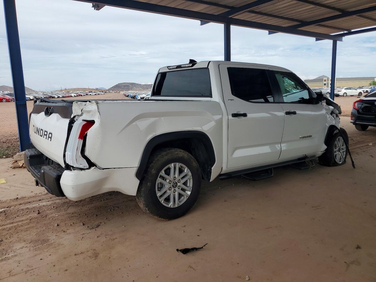 2024 Toyota Tundra Sr5 - Image 3