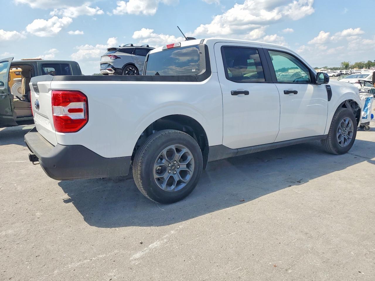 2025 Ford Maverick Xlt - Фото 3