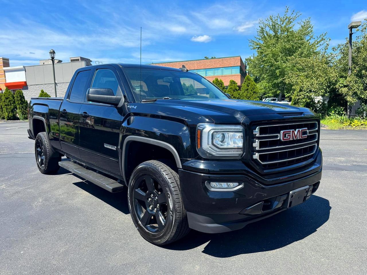 2017 GMC Sierra K1500 - Фото 4