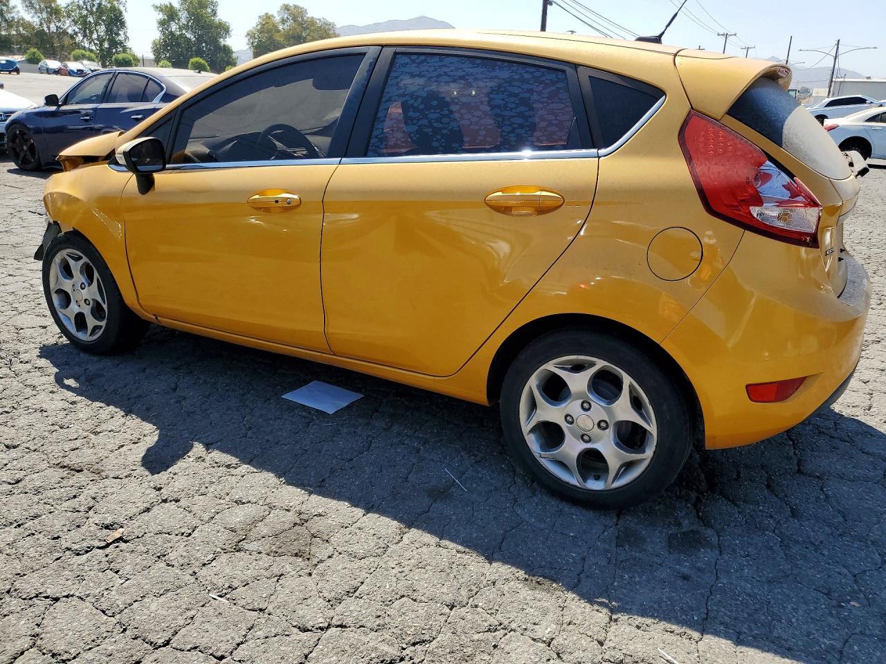 2011 Ford Fiesta Ses - Фото 2