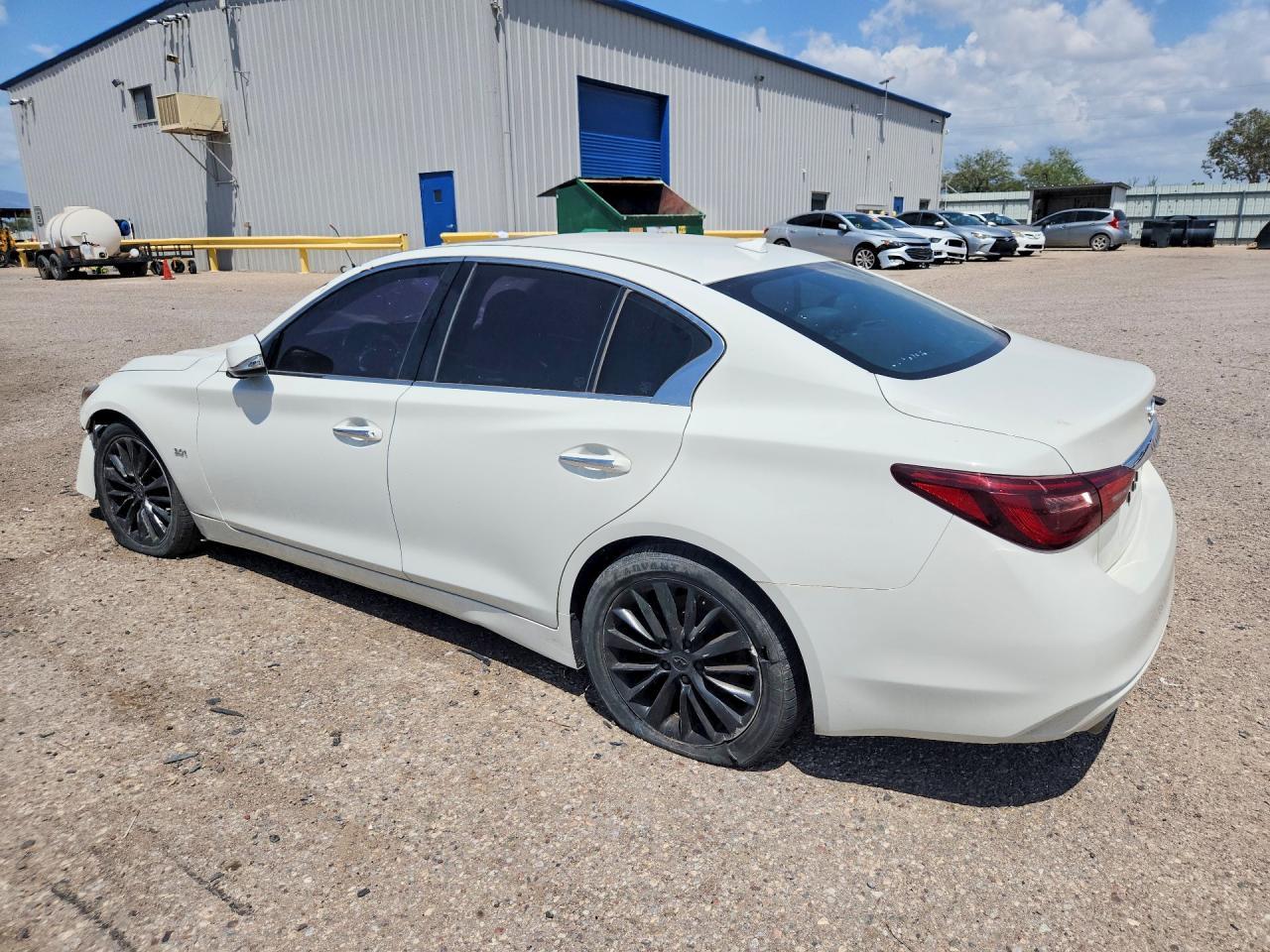 2019 Infiniti Q50 3.0T Luxe - Фото 2