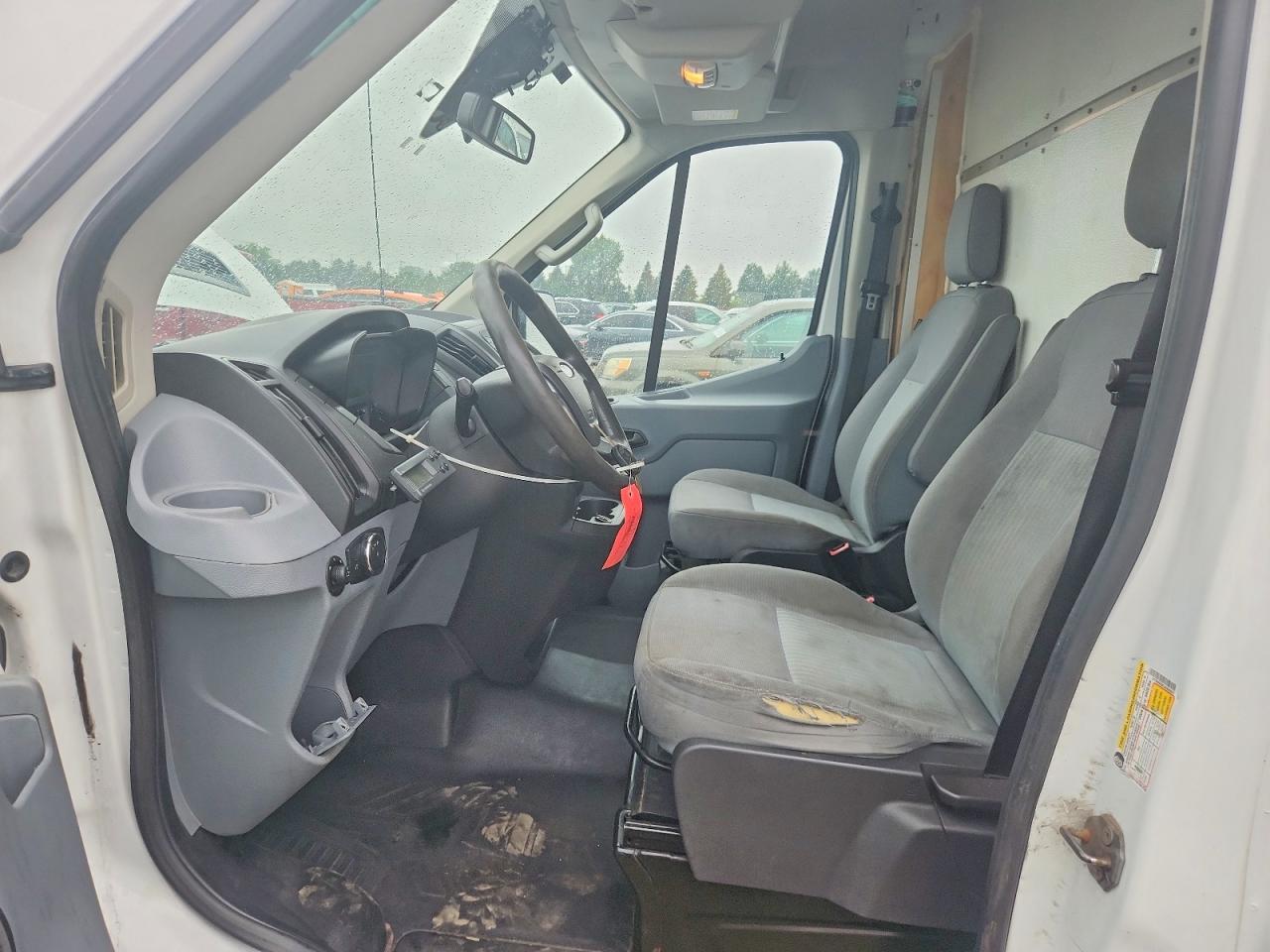 2018 Ford Transit 350 Refrigerated Delivery Van - Image 7