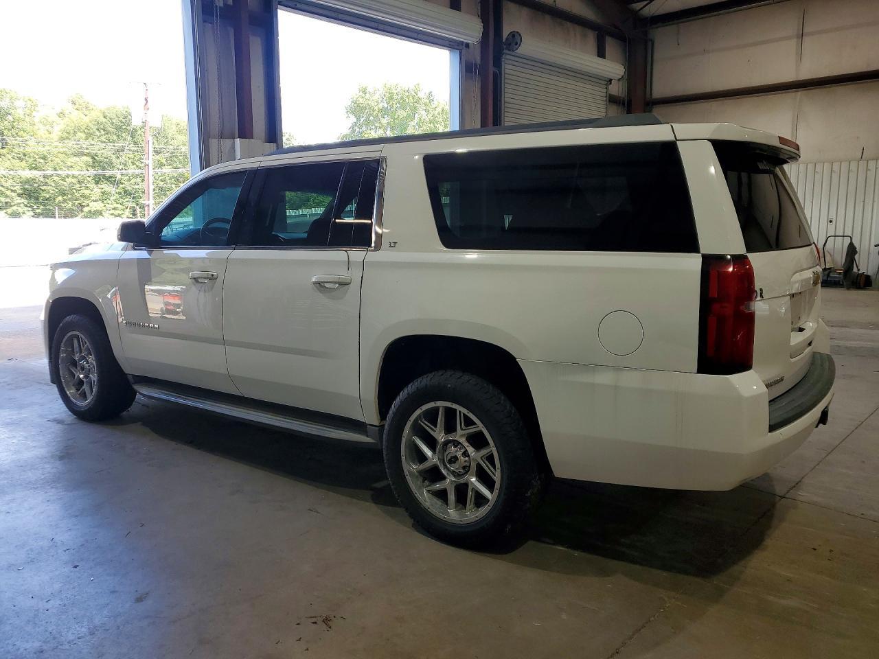 2015 Chevrolet Suburban C1500 Lt - Фото 2