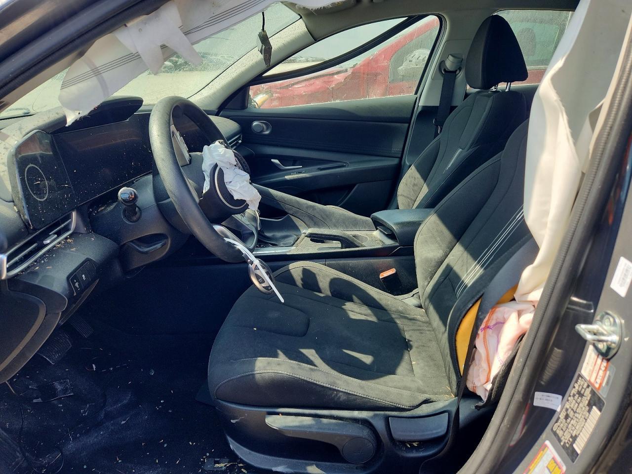 2024 Hyundai Elantra Sel - Image 7