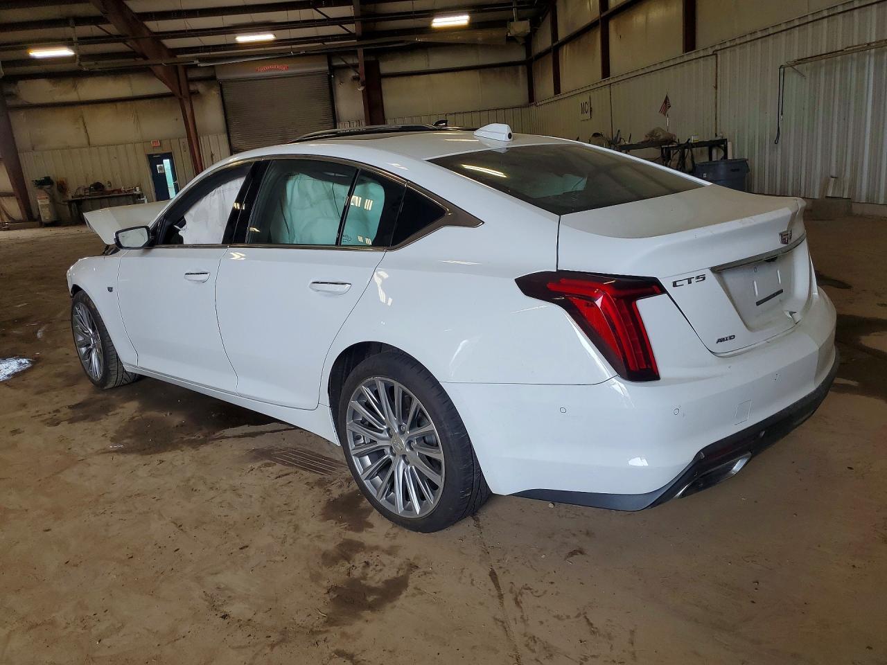 2020 Cadillac Ct5 Premium Luxury - Image 2
