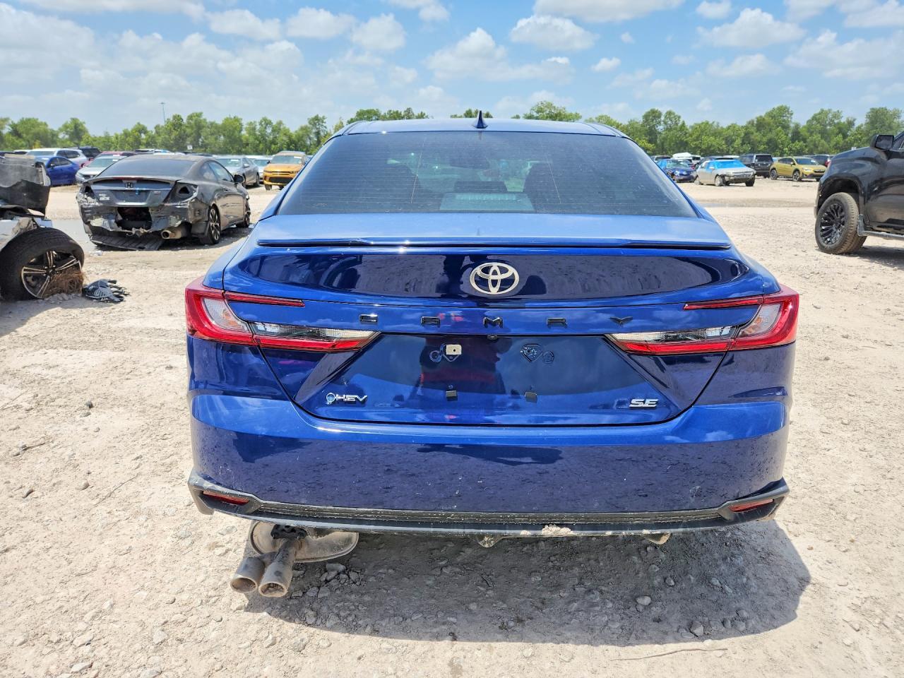 2026 Toyota Camry Se - Фото 6