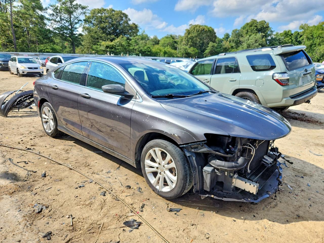 2015 Chrysler 200 Limited - Image 4