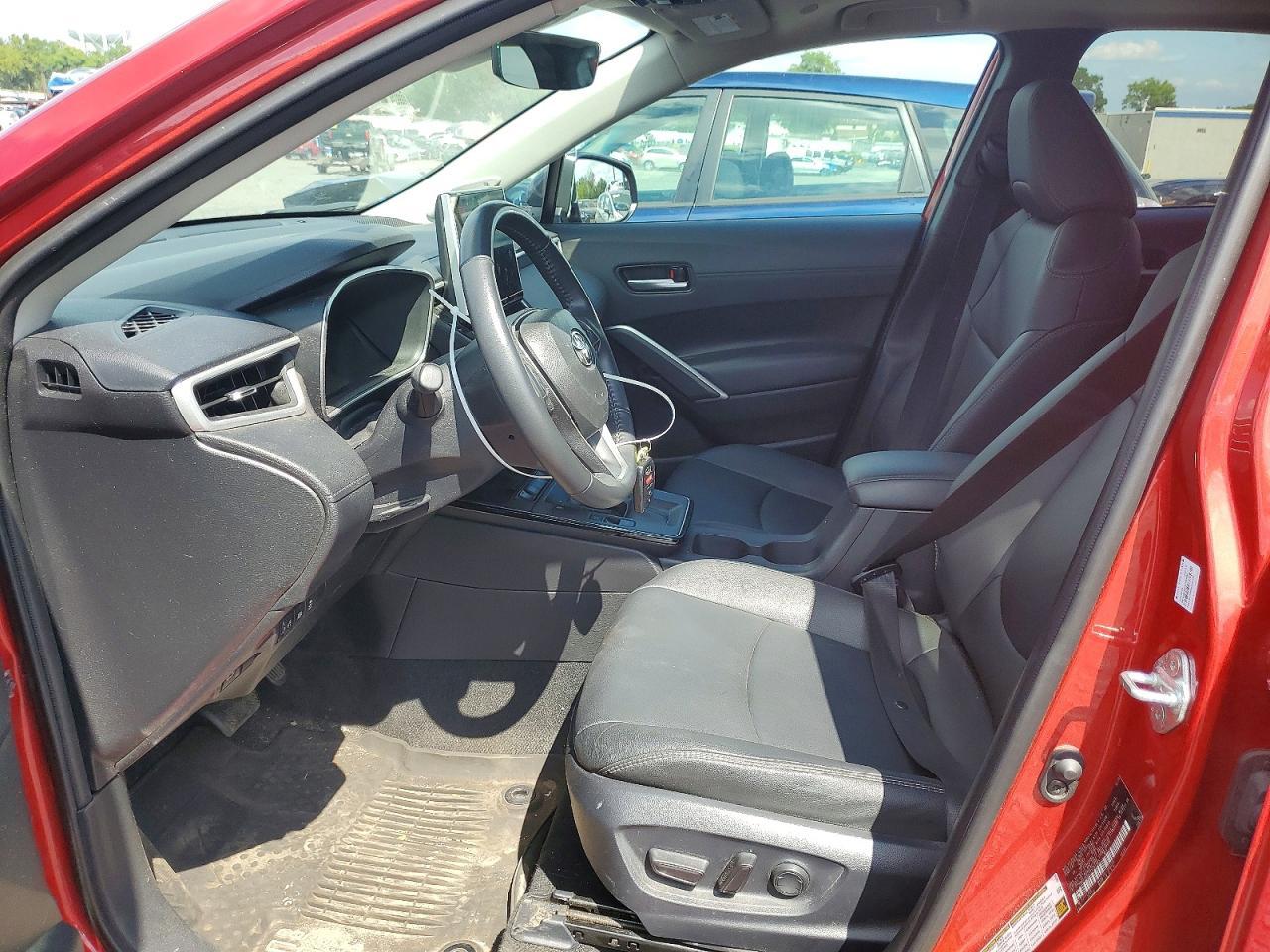 2026 Toyota Corolla Cross Xle - Image 7