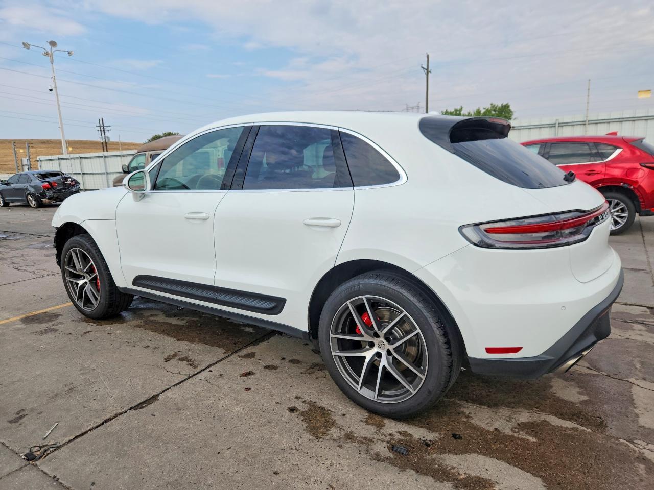 2024 Porsche Macan S - Фото 2