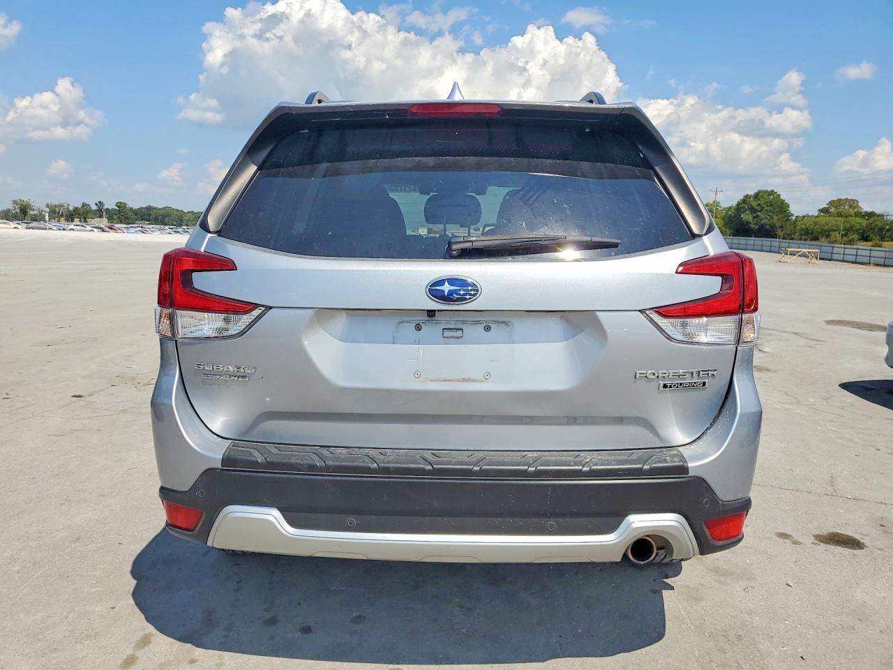 2019 Subaru Forester Touring - Фото 6
