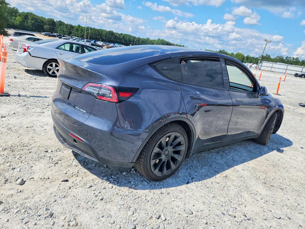 2021 Tesla Model Y - Фото 3