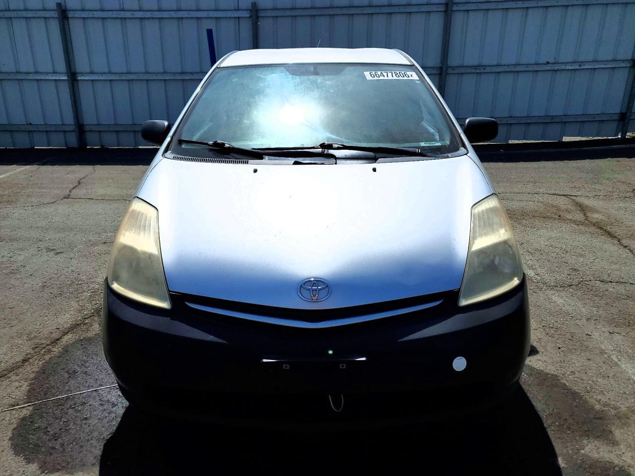 2004 Toyota Prius Base - Фото 5