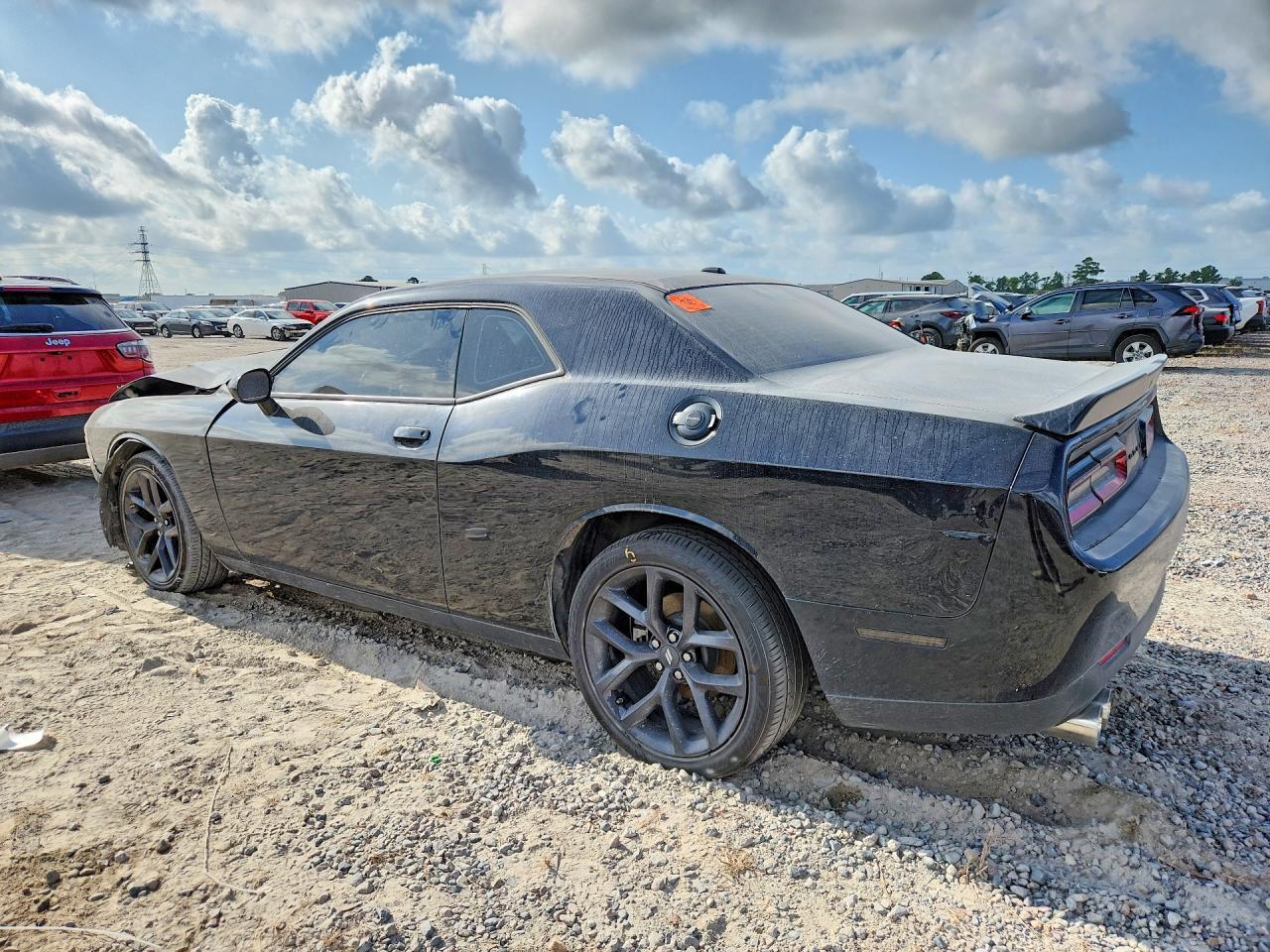 2022 Dodge Challenger Sxt - Image 2