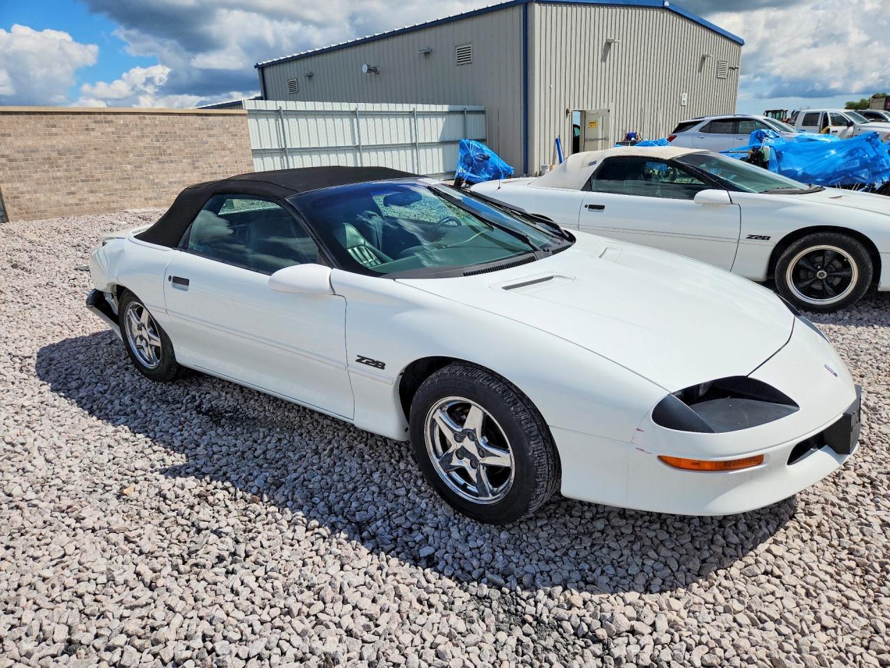 1997 Chevrolet Camaro Z28 - Фото 4