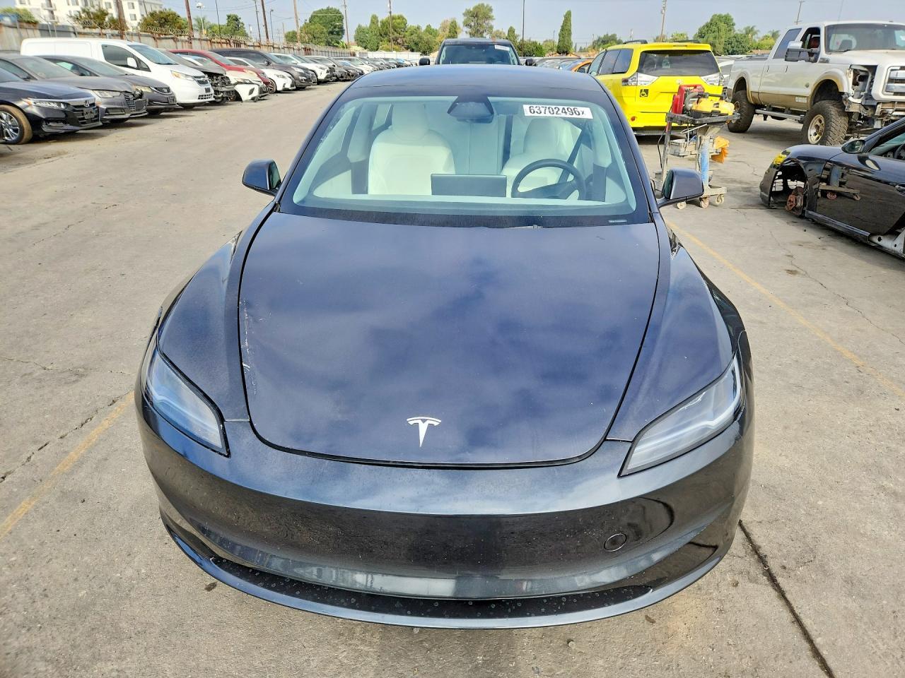 2024 Tesla Model 3 - Фото 5