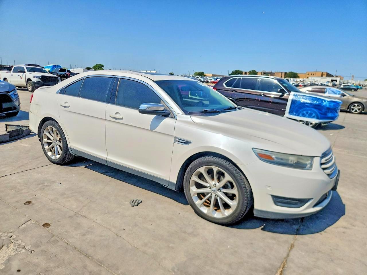 2013 Ford Taurus Limited - Фото 4