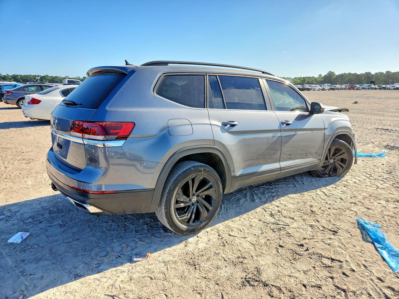 2023 Volkswagen Atlas Se - Фото 3