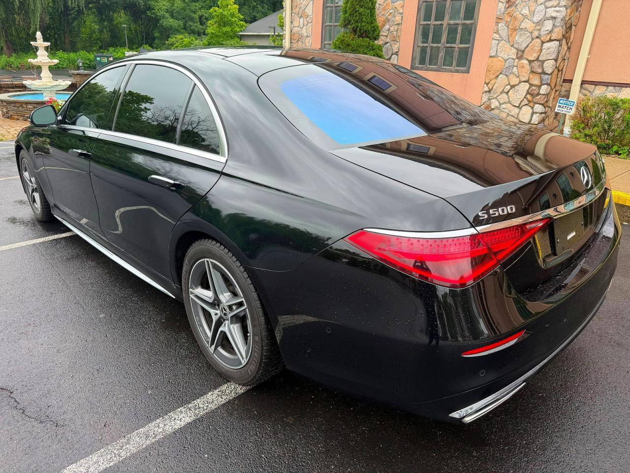 2022 Mercedes-Benz S 500 4Matic - Image 2