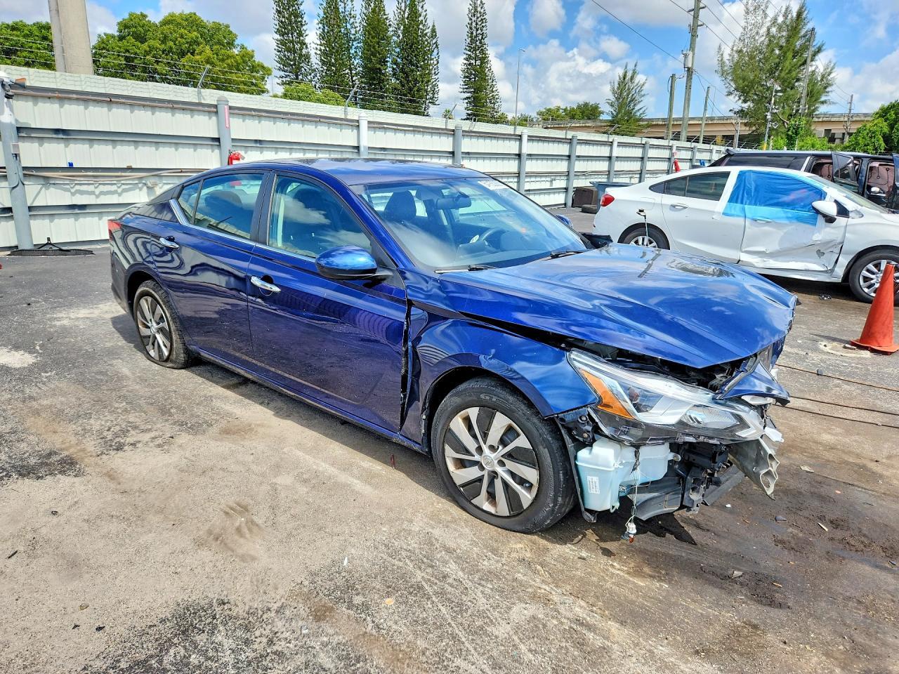 2019 Nissan Altima S - Image 4