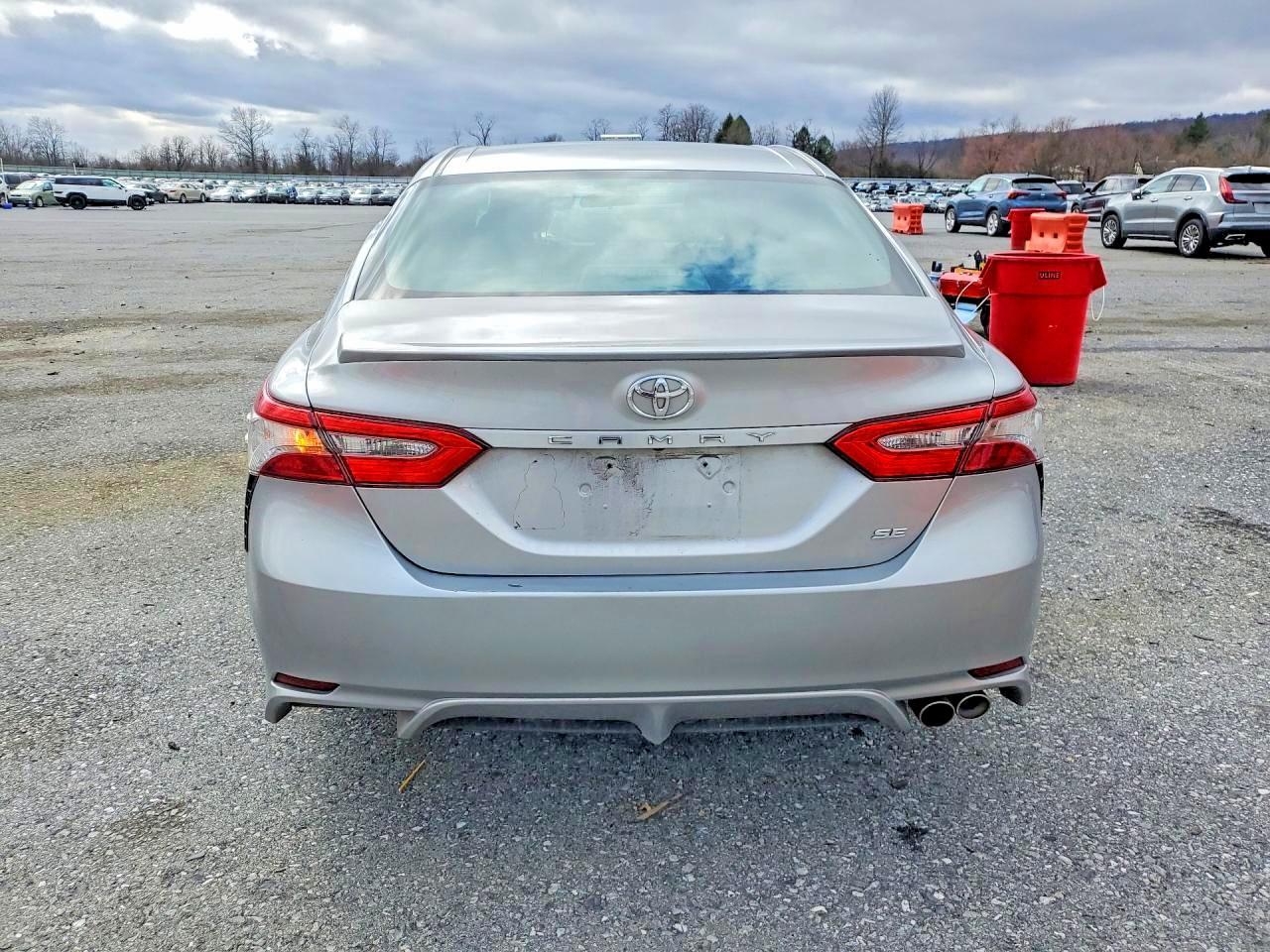 2018 Toyota Camry Se - Фото 6