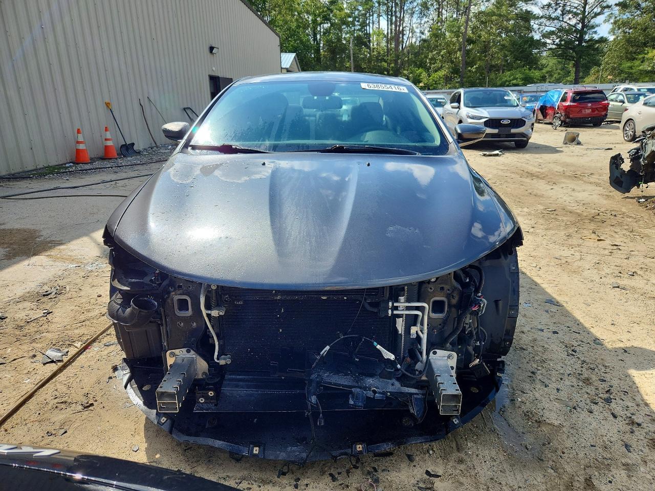 2015 Chrysler 200 Limited - Image 5