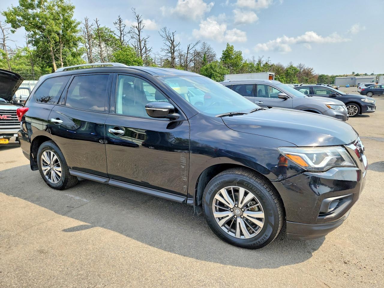 2020 Nissan Pathfinder S - Фото 4